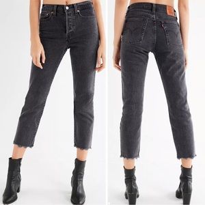 Levi's 501 Wedgie Straight Crop Jeans Button Fly Raw Hem Faded Black Wash Sz 24